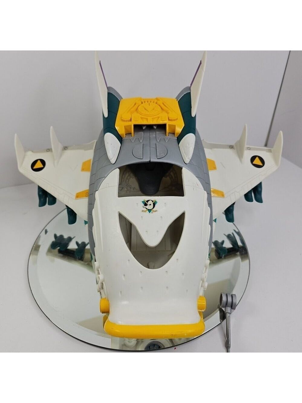 Vintage Mighty Ducks Aerowing Battle Cruiser Vehicle Incomplete